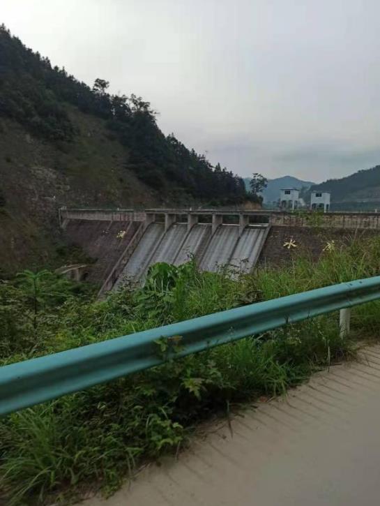 進水電磁流量計現場環境